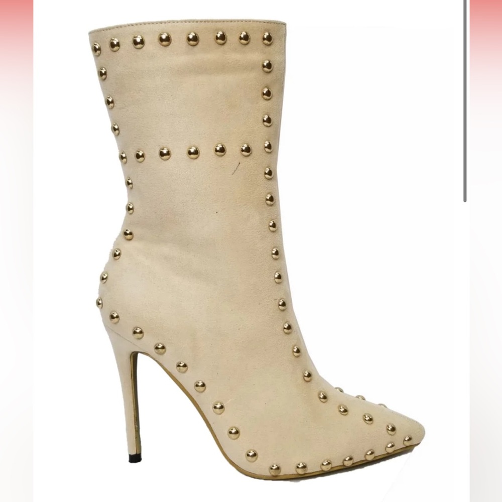 Brand New Studded Cream Booties size 6